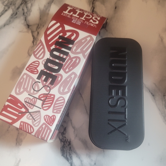 Nudestix 3 piece mini lip set tin bnib bundle new - Picture 2 of 7